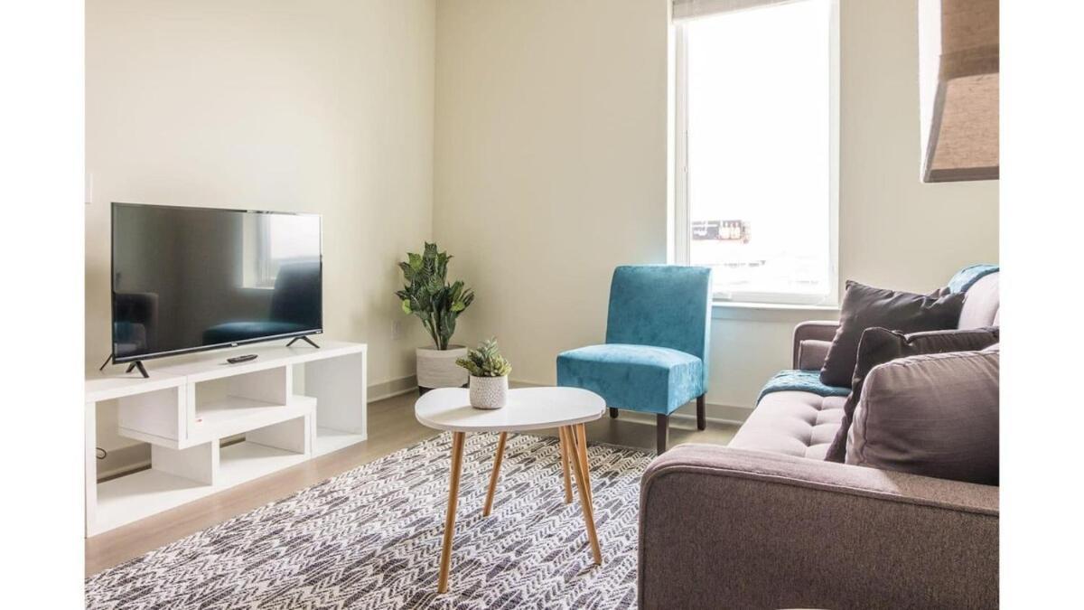 Stunning Nulu 1Br Cozysuites 03 Louisville Exterior photo