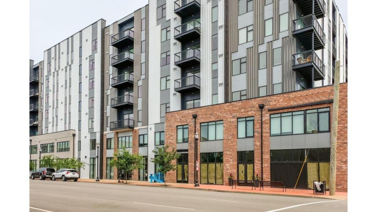 Stunning Nulu 1Br Cozysuites 03 Louisville Exterior photo